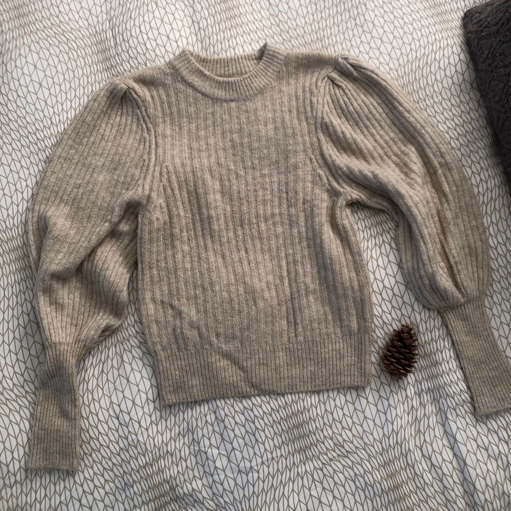 NWOT | Leith Cream Balloon Sleeve Sweater